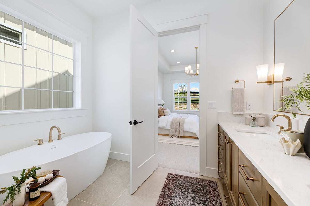 Highland Homes luxury master suite in Valnova, Eagle, ID